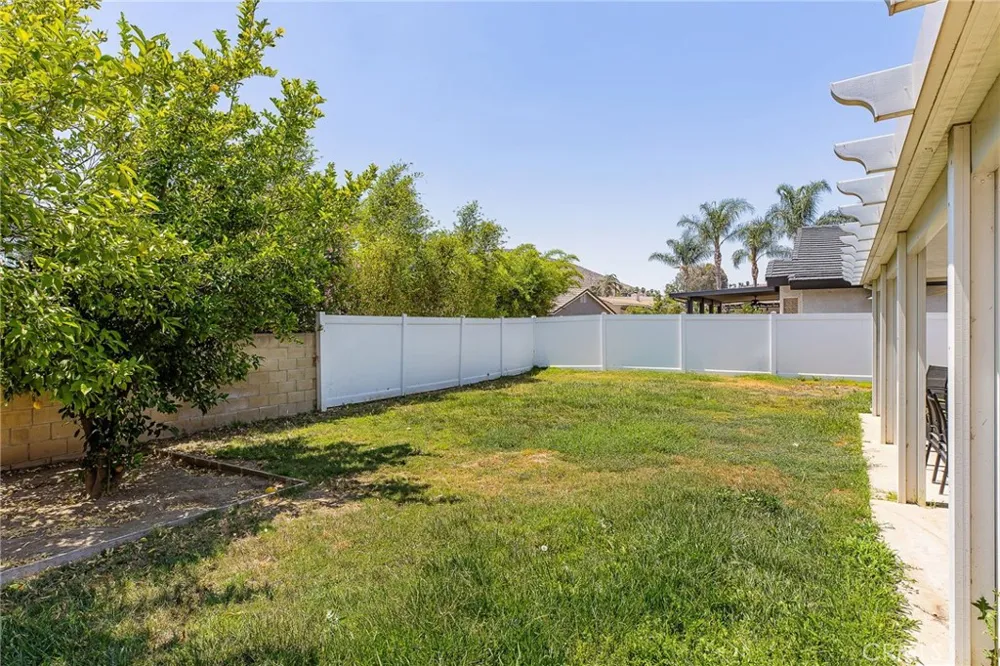 29839 Ketch Canyon Lake, CA 92587