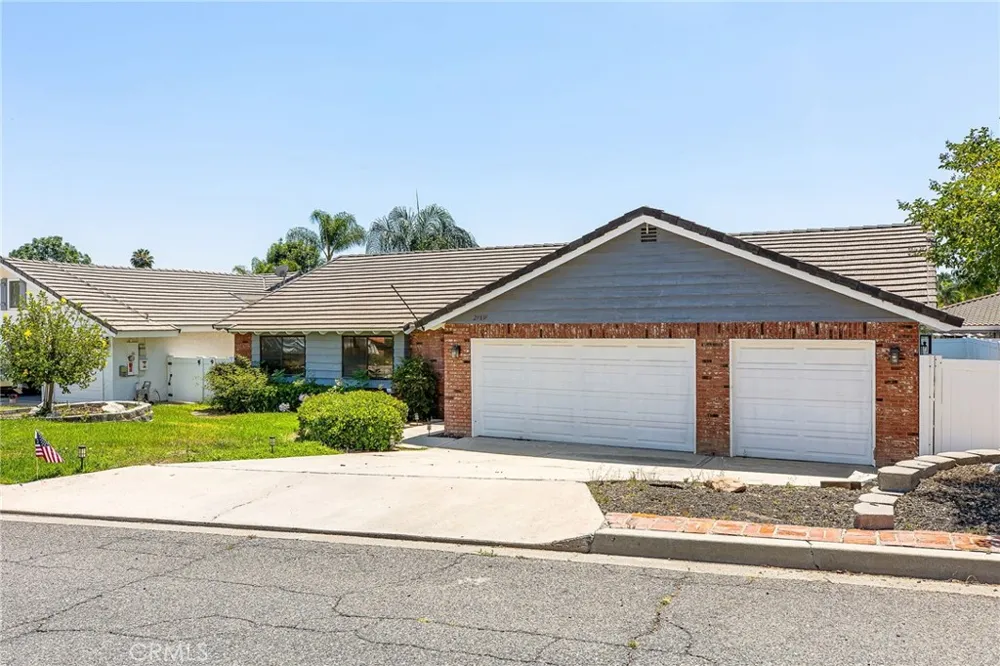 29839 Ketch Canyon Lake, CA 92587