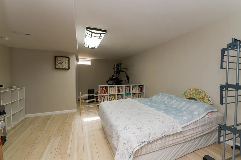 1646 Abbey Court Mt Pleasant City, MI 48858