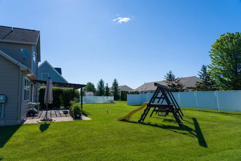 1646 Abbey Court Mt Pleasant City, MI 48858