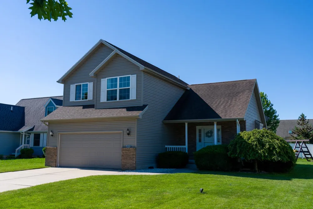 1646 Abbey Court Mt Pleasant City, MI 48858