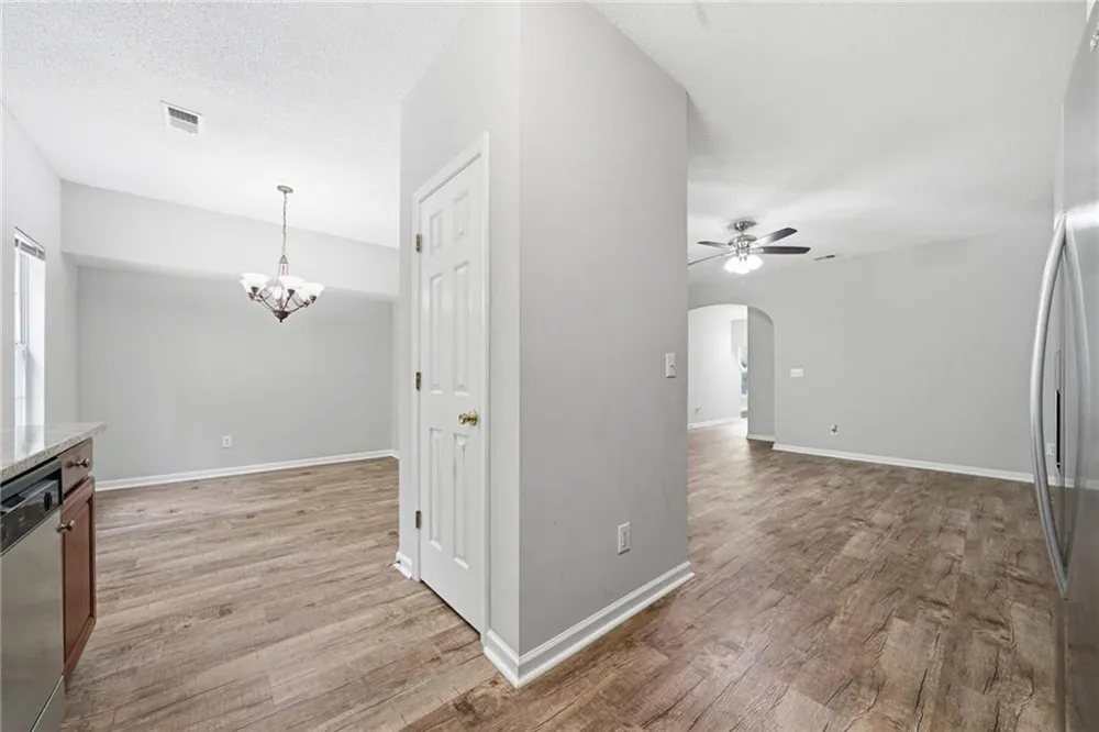 5682 Lawley Drive Johns Creek, GA 30022