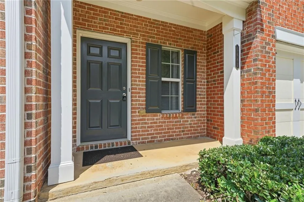 5682 Lawley Drive Johns Creek, GA 30022