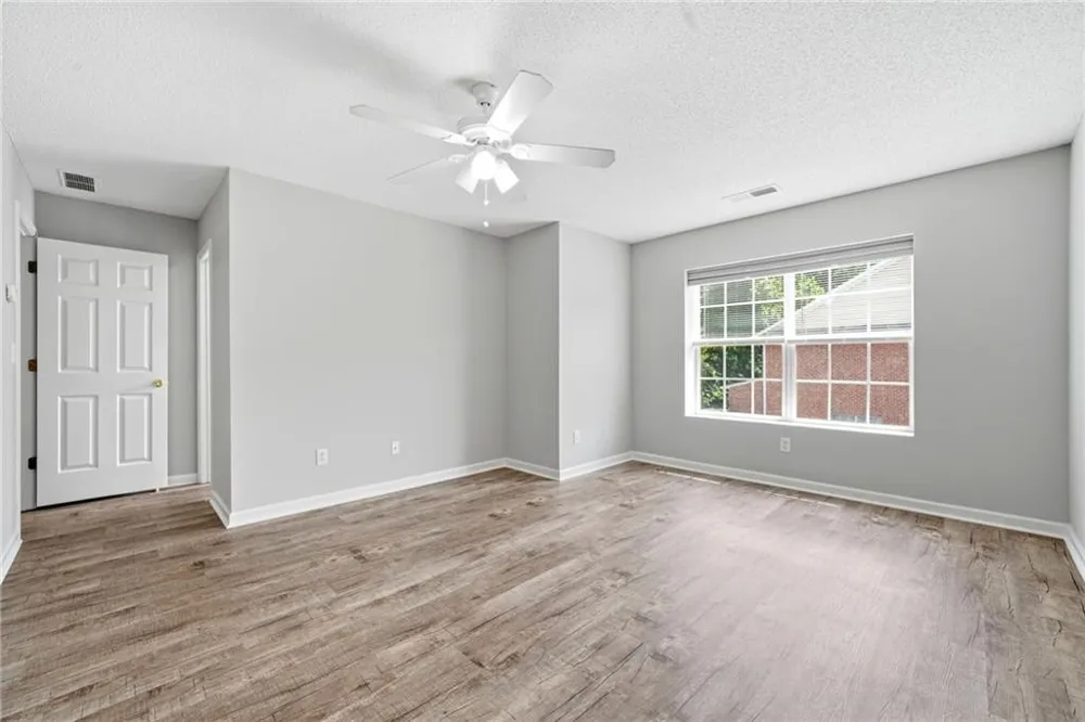 5682 Lawley Drive Johns Creek, GA 30022