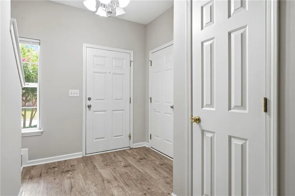 5682 Lawley Drive Johns Creek, GA 30022