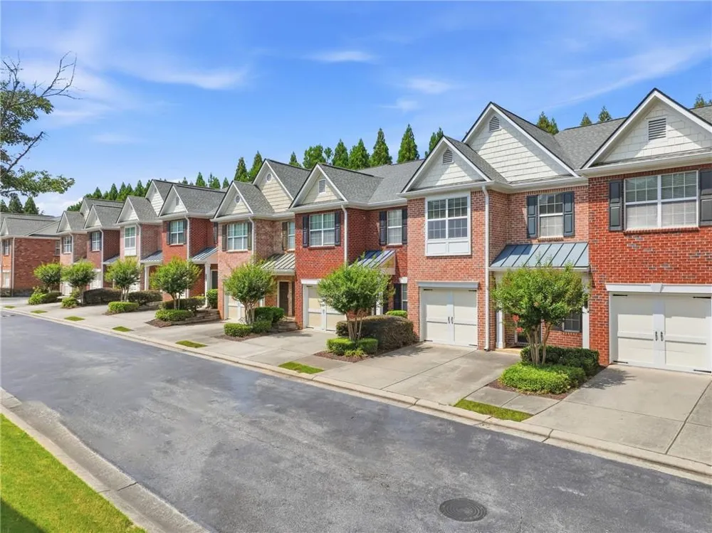 5682 Lawley Drive Johns Creek, GA 30022