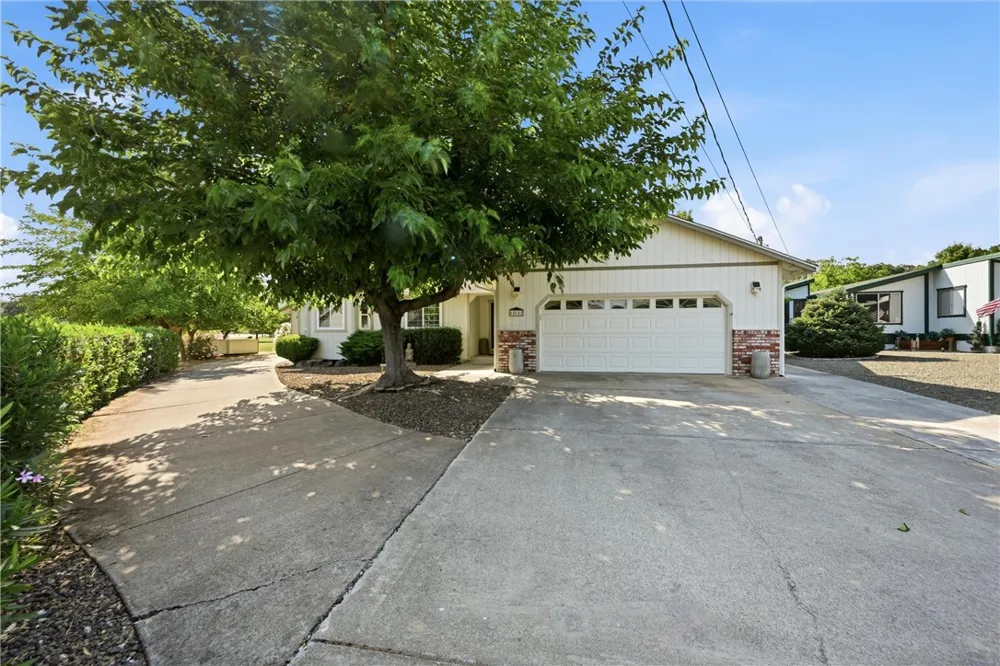 18142 Sweetwood Court Hidden Valley Lake, CA 95467