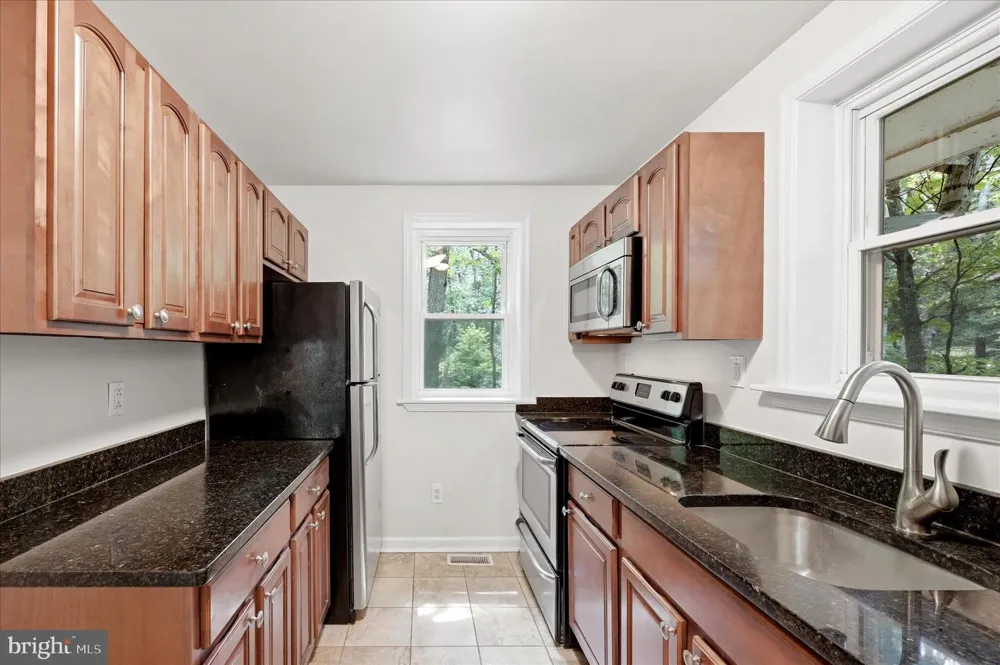 692 LAUREL LANE Bluemont, VA 20135