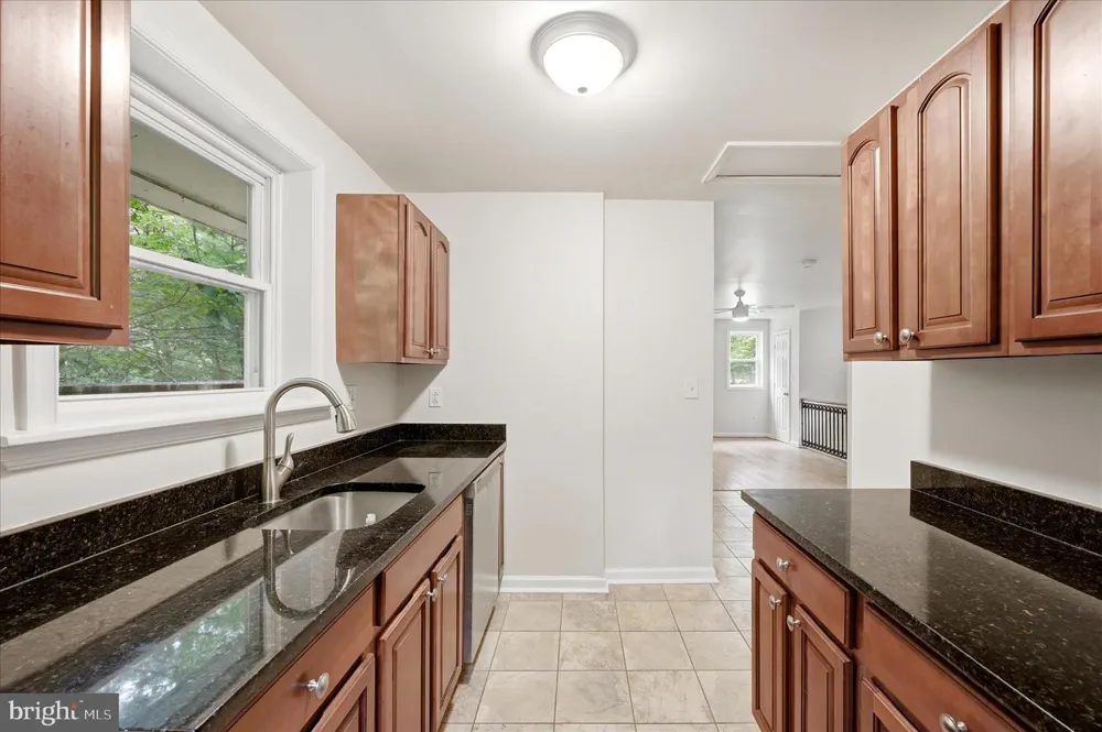 692 LAUREL LANE Bluemont, VA 20135