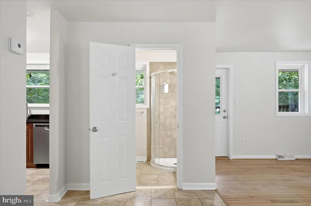 692 LAUREL LANE Bluemont, VA 20135