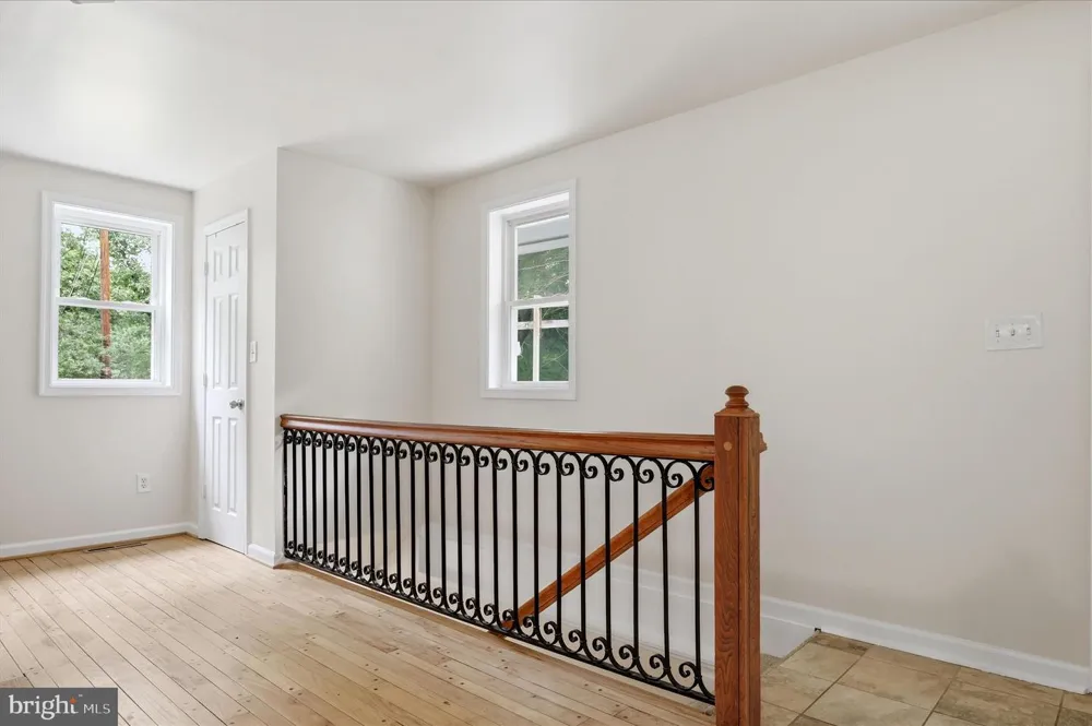 692 LAUREL LANE Bluemont, VA 20135