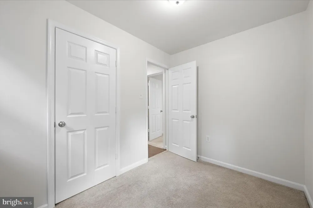 692 LAUREL LANE Bluemont, VA 20135