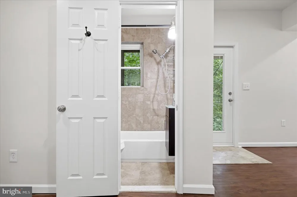 692 LAUREL LANE Bluemont, VA 20135