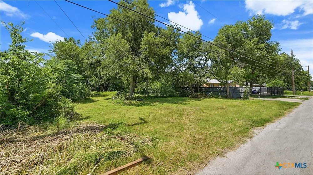 144 Dinn Drive San Antonio, TX 78218