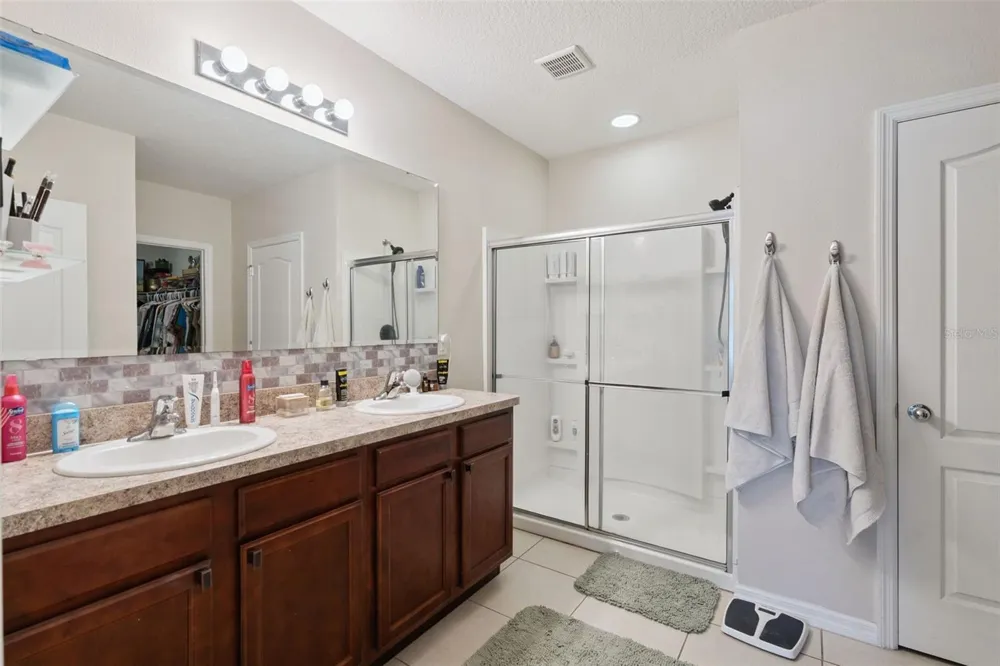 1844 SKYVIEW DRIVE Auburndale, FL 33823