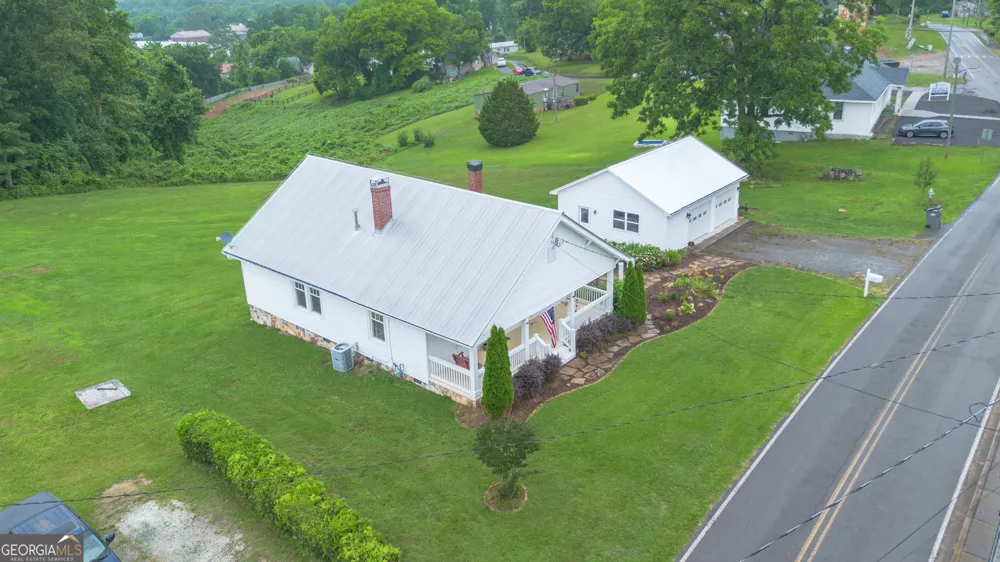 1815 Pickens ST Ball Ground, GA 30107
