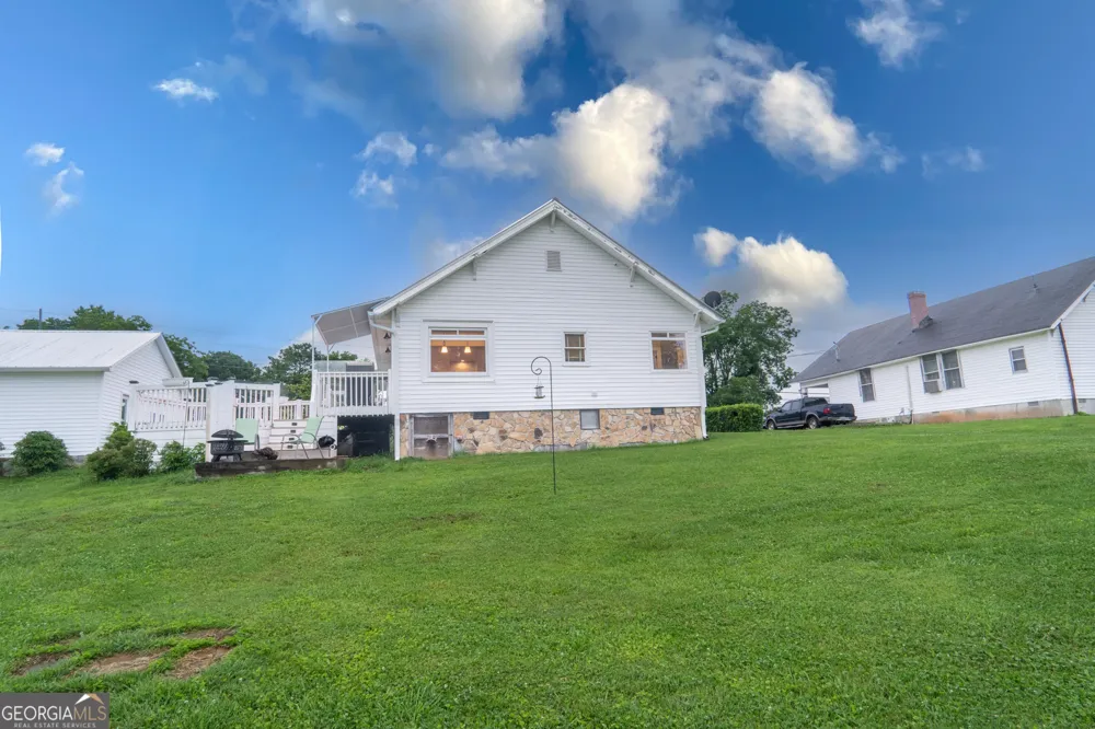 1815 Pickens ST Ball Ground, GA 30107