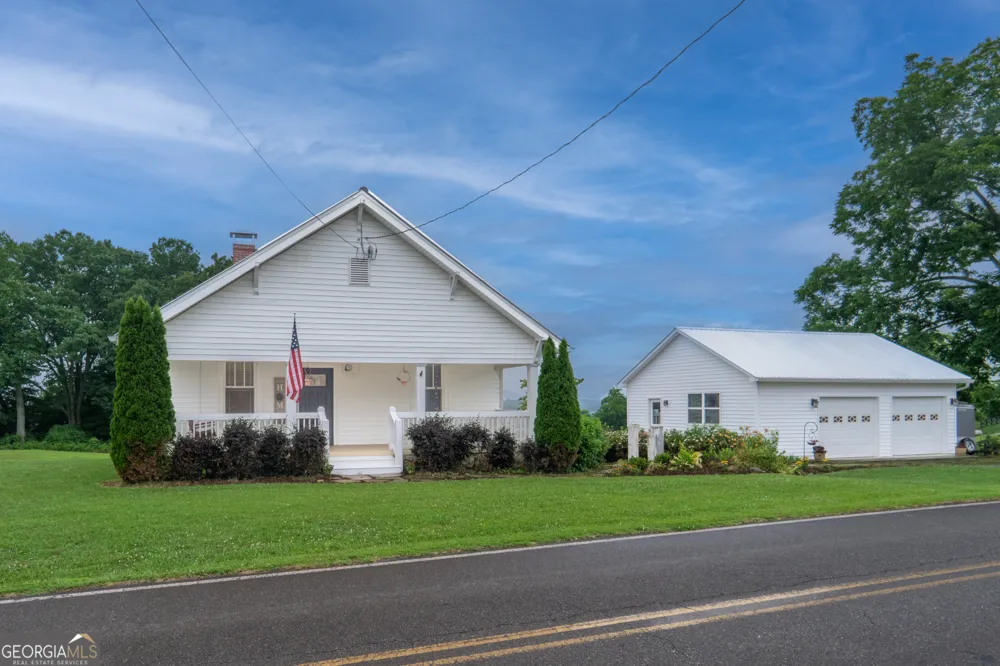 1815 Pickens ST Ball Ground, GA 30107