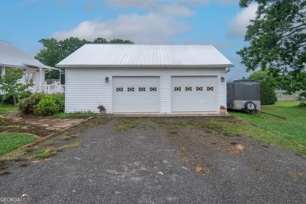 1815 Pickens ST Ball Ground, GA 30107