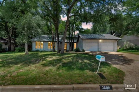3808 Oak Creek Drive