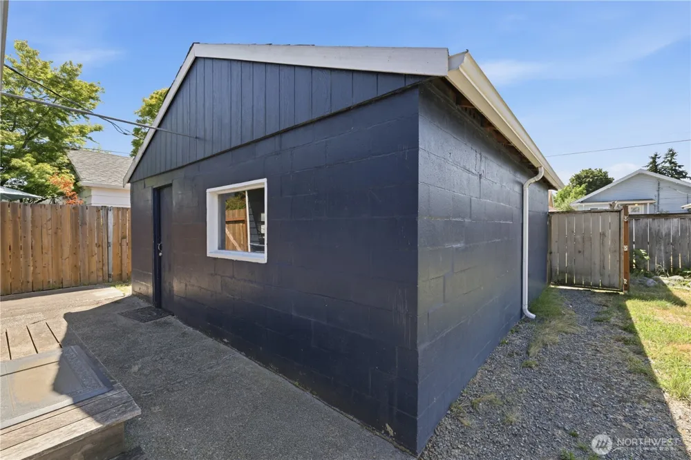 622 6th Street SE Auburn, WA 98002
