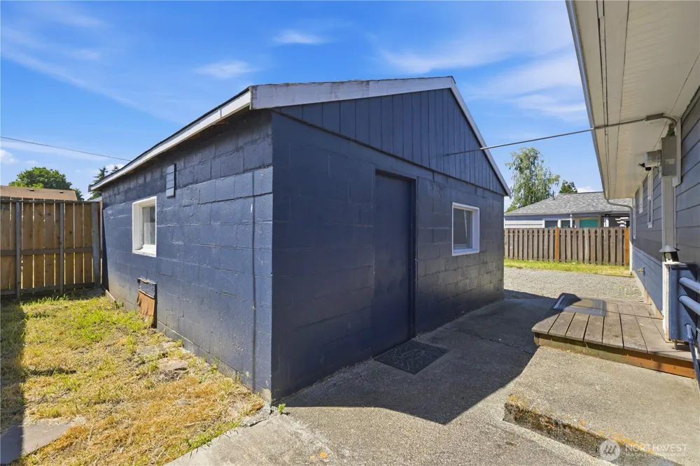622 6th Street SE Auburn, WA 98002