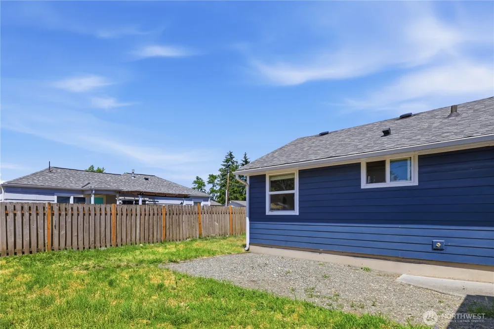 622 6th Street SE Auburn, WA 98002