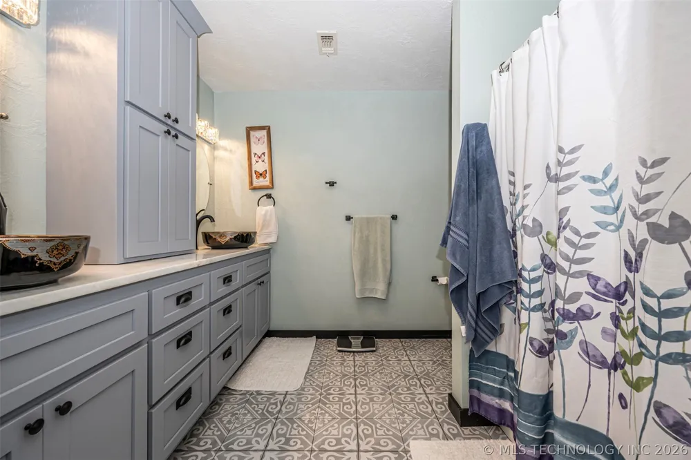 1294 Howell McAlester, OK 74501