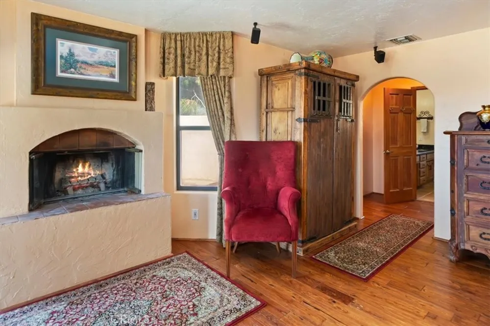 9060 Yucca Hills Road Agua Dulce, CA 91390