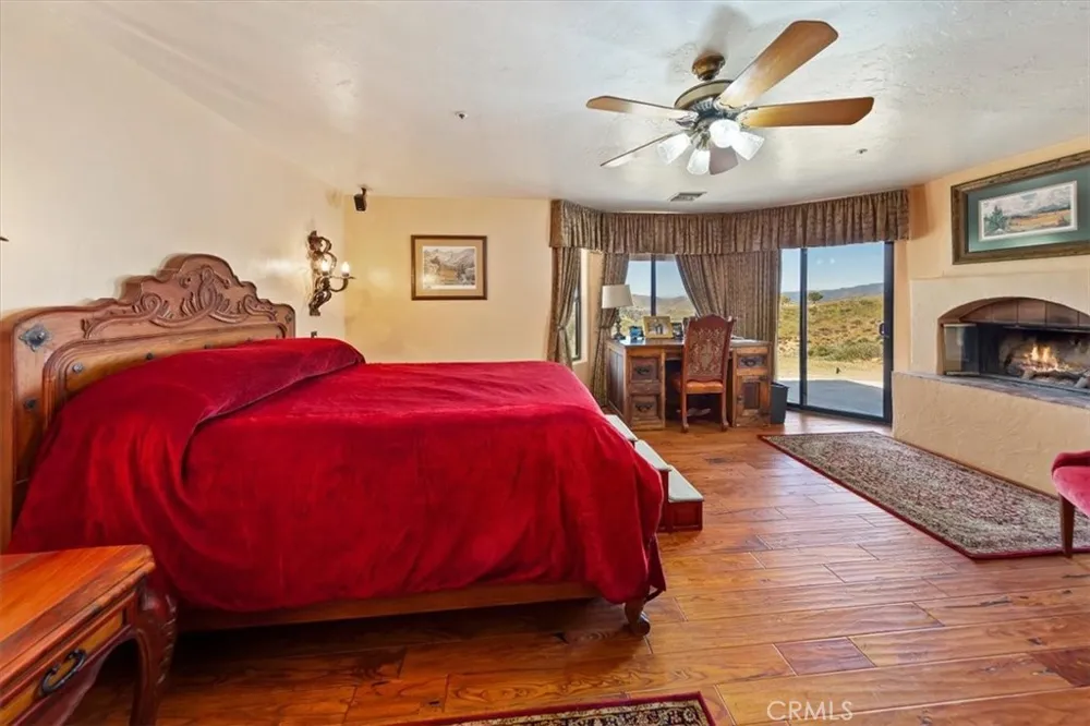 9060 Yucca Hills Road Agua Dulce, CA 91390