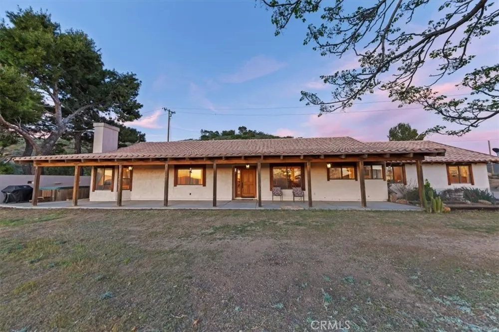 9060 Yucca Hills Road Agua Dulce, CA 91390