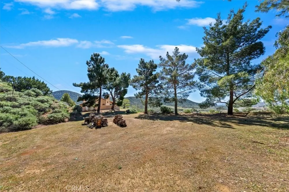 9060 Yucca Hills Road Agua Dulce, CA 91390