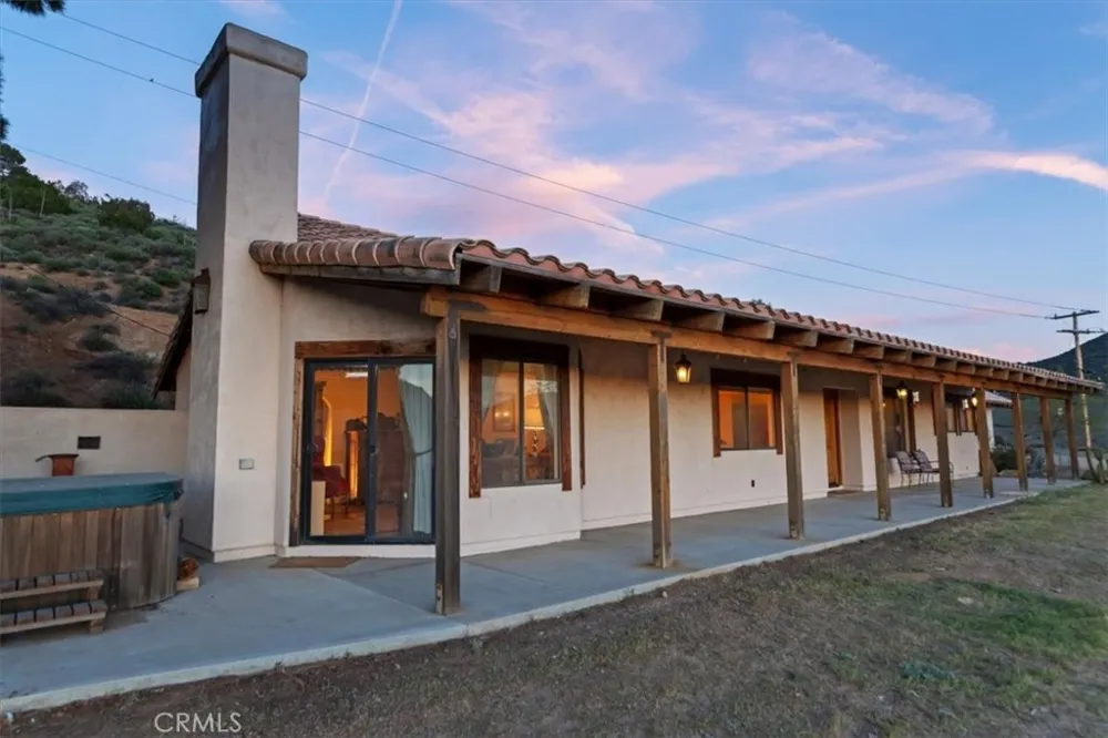 9060 Yucca Hills Road Agua Dulce, CA 91390