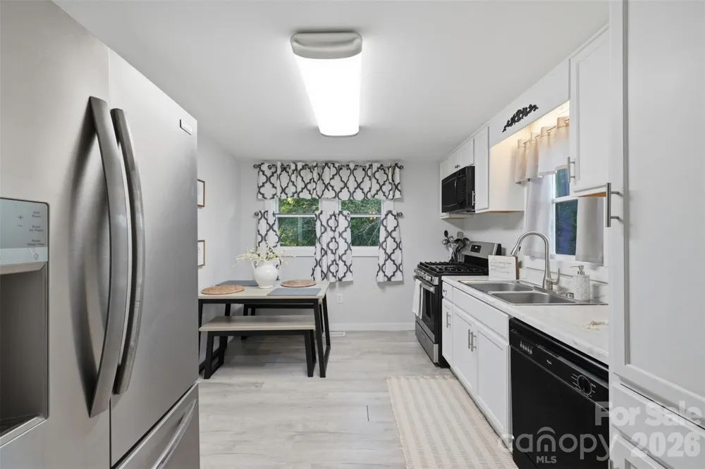 32 W Highland Avenue Granite Falls, NC 28630