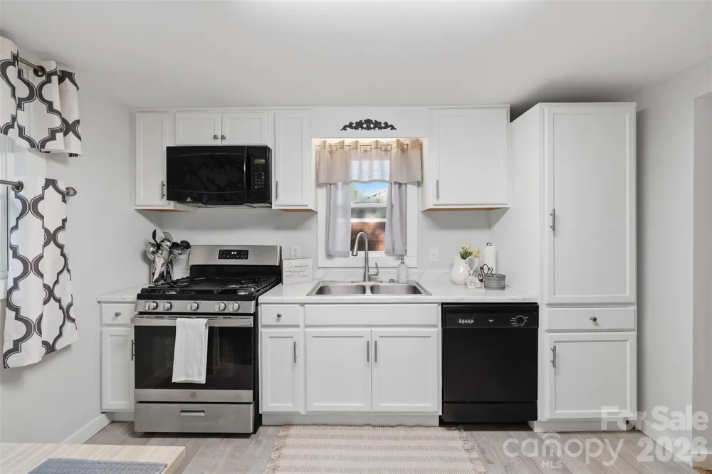 32 W Highland Avenue Granite Falls, NC 28630