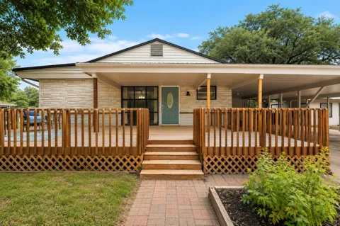 1700 W 7th Street