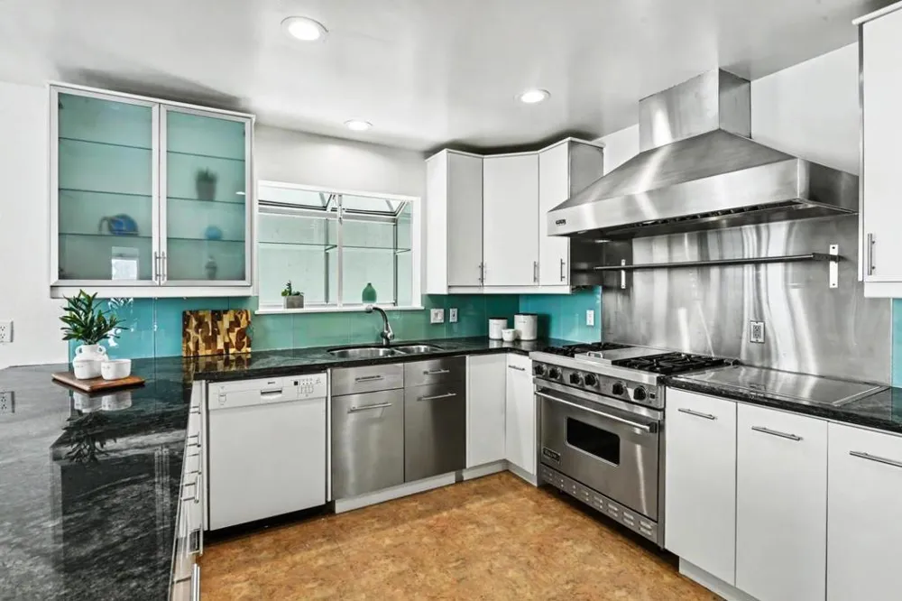 175 Tulare Street Brisbane, CA 94005