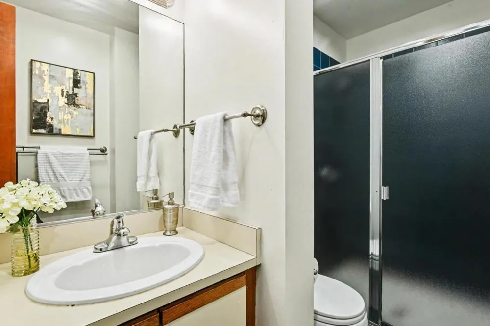 175 Tulare Street Brisbane, CA 94005