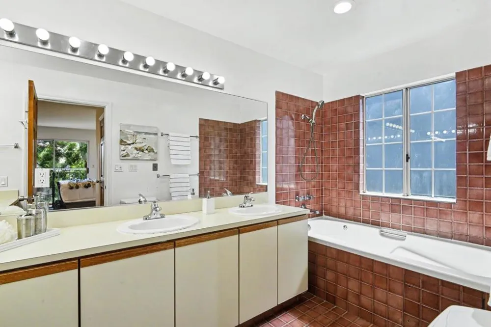 175 Tulare Street Brisbane, CA 94005