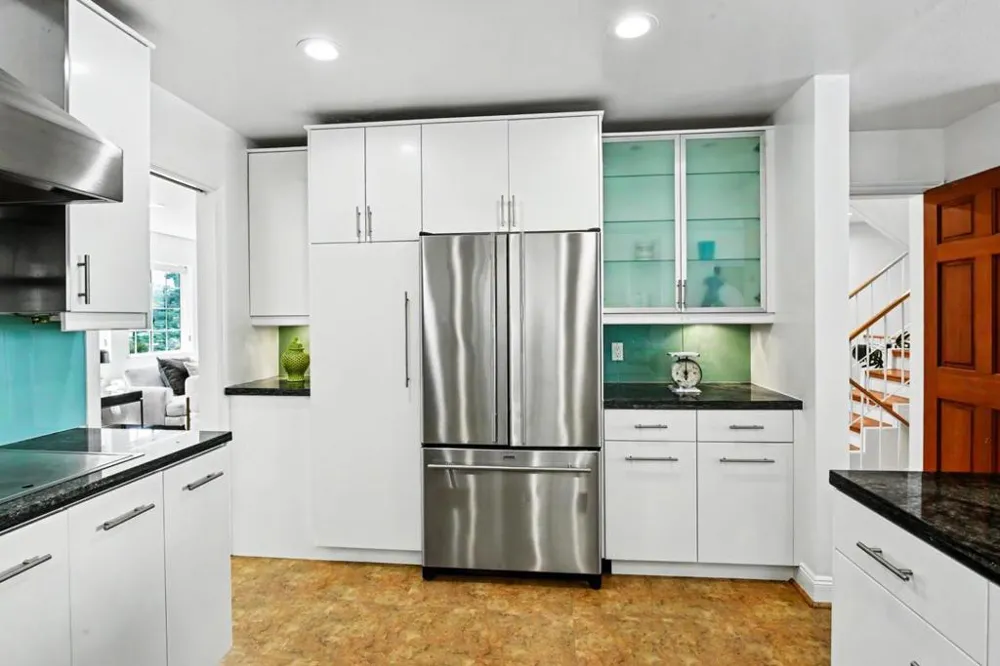 175 Tulare Street Brisbane, CA 94005