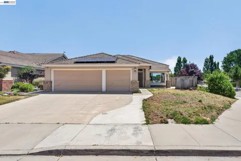250 Fox Meadow Ct