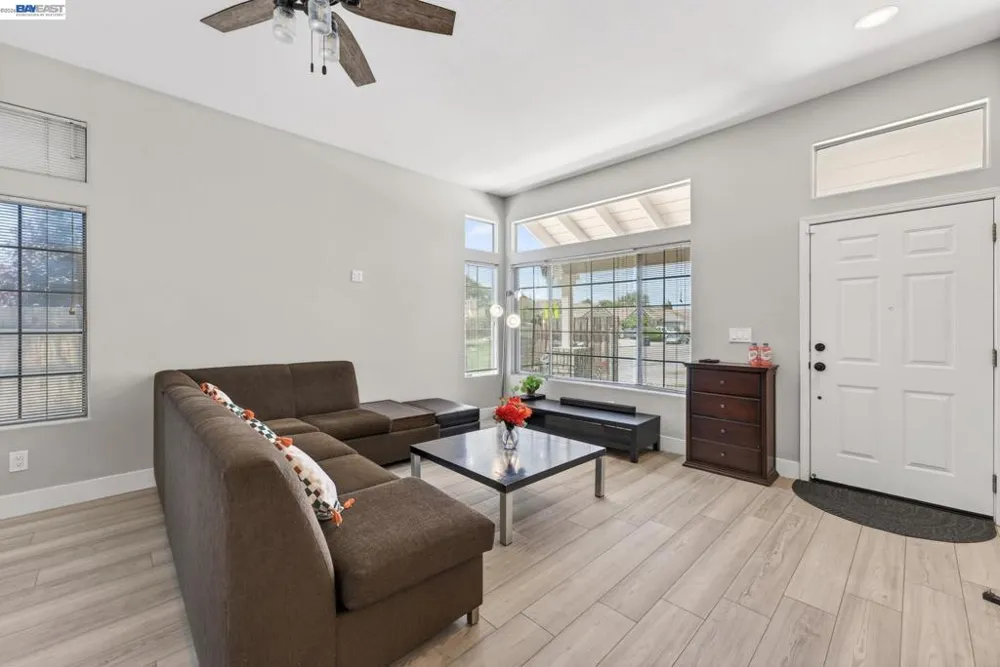 250 Fox Meadow Ct Tracy, CA 95376