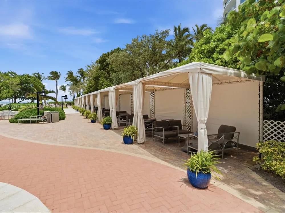 3000 S Ocean Dr #718 Hollywood, FL 33019