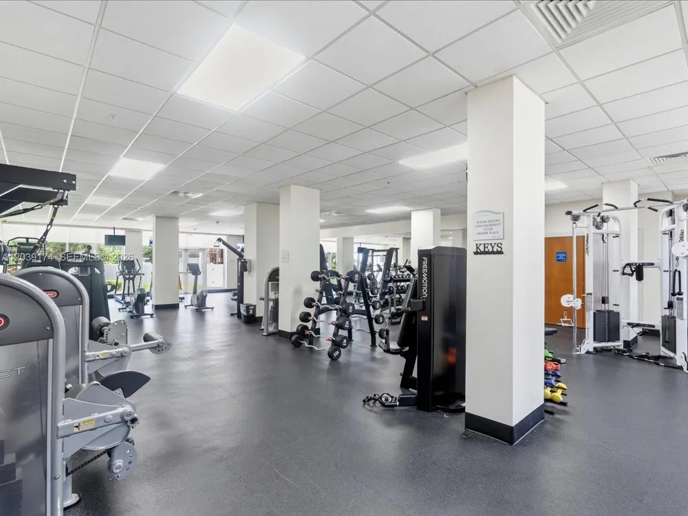 3000 S Ocean Dr #718 Hollywood, FL 33019