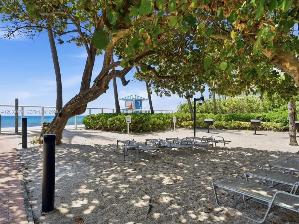 3000 S Ocean Dr #718 Hollywood, FL 33019