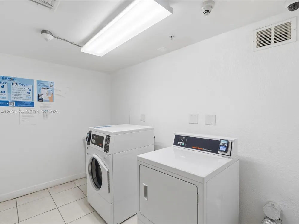 3000 S Ocean Dr #718 Hollywood, FL 33019