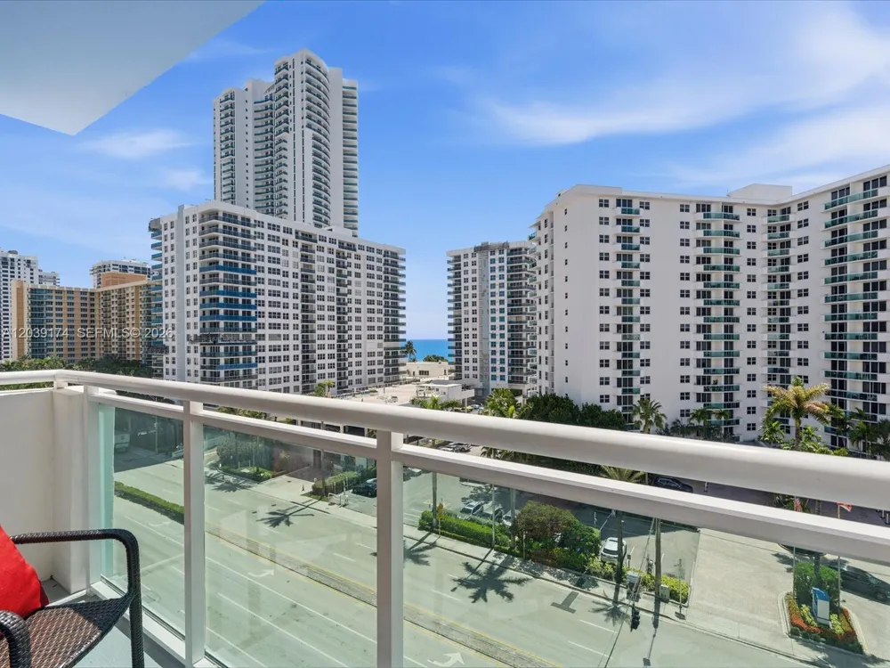 3000 S Ocean Dr #718 Hollywood, FL 33019