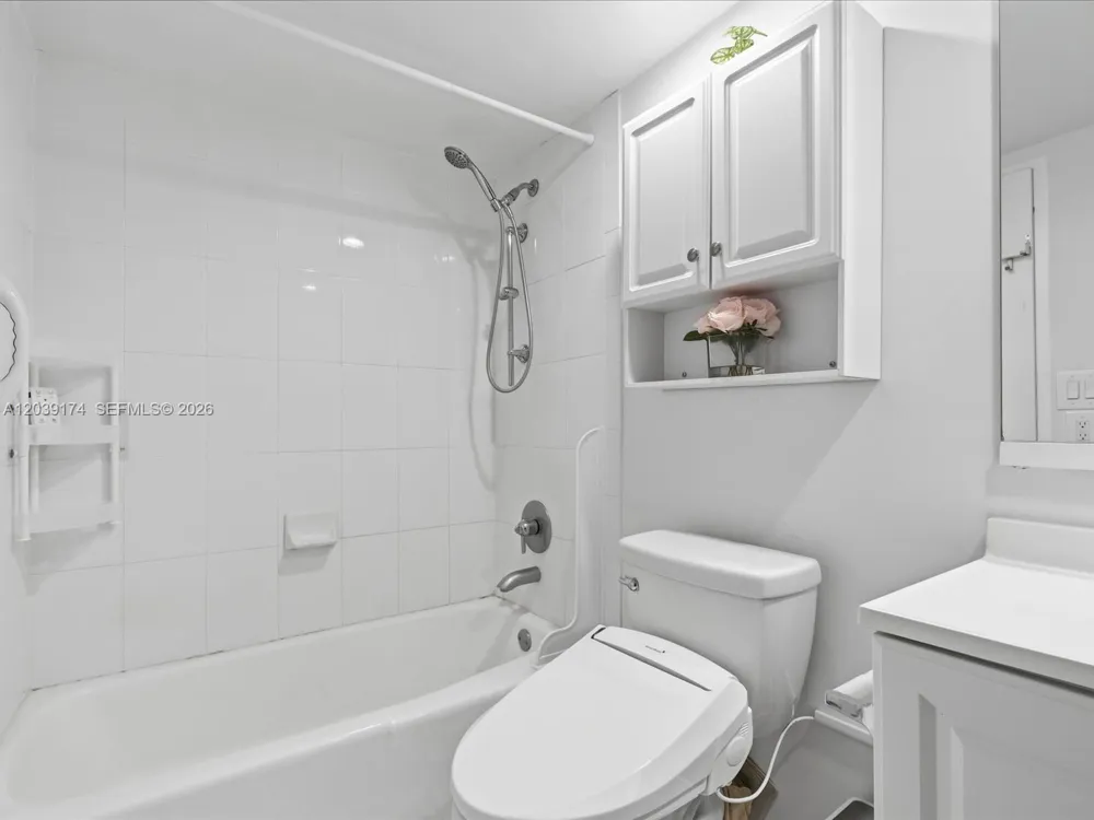 3000 S Ocean Dr #718 Hollywood, FL 33019