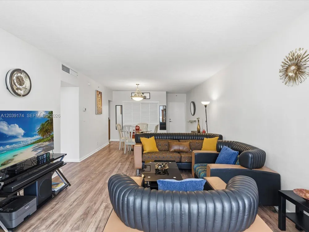 3000 S Ocean Dr #718 Hollywood, FL 33019