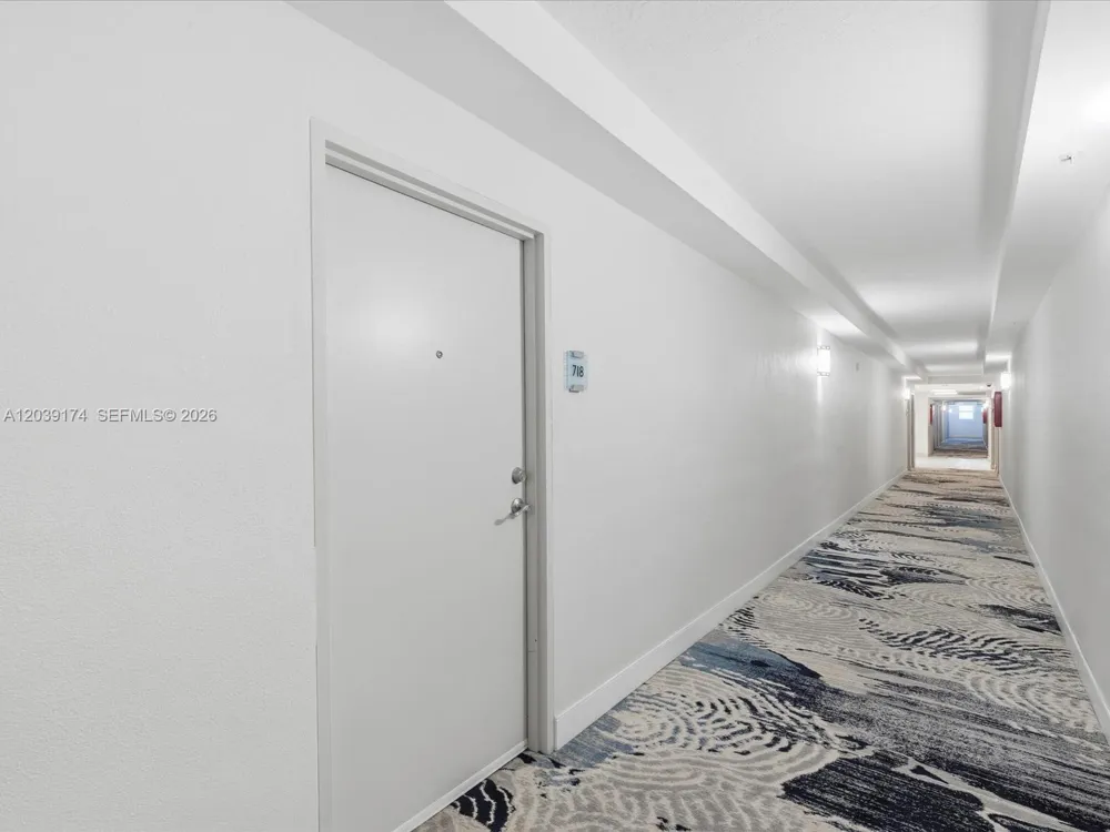 3000 S Ocean Dr #718 Hollywood, FL 33019